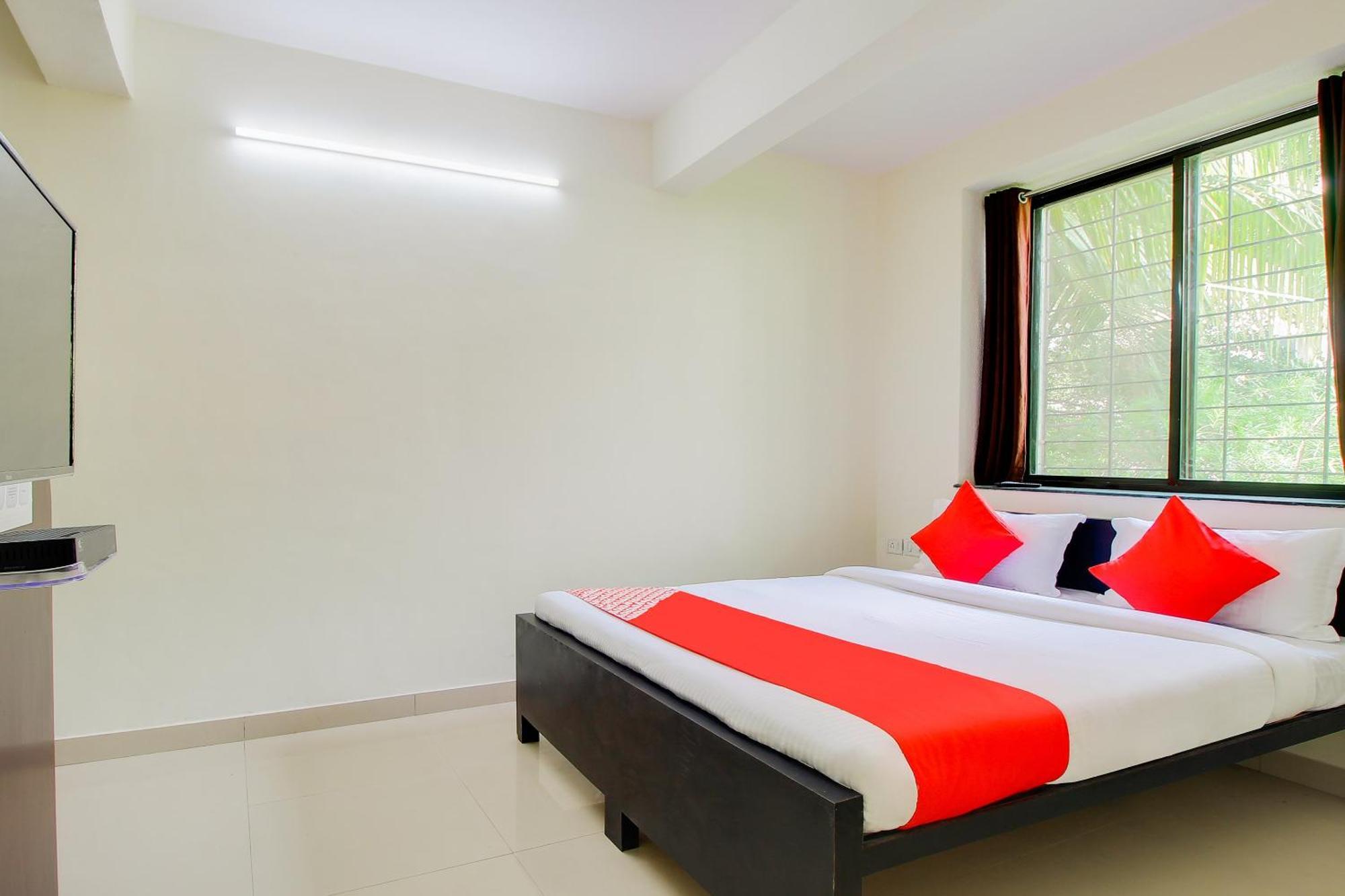 Hotel O Galaxy Near Inox Pune Exterior photo