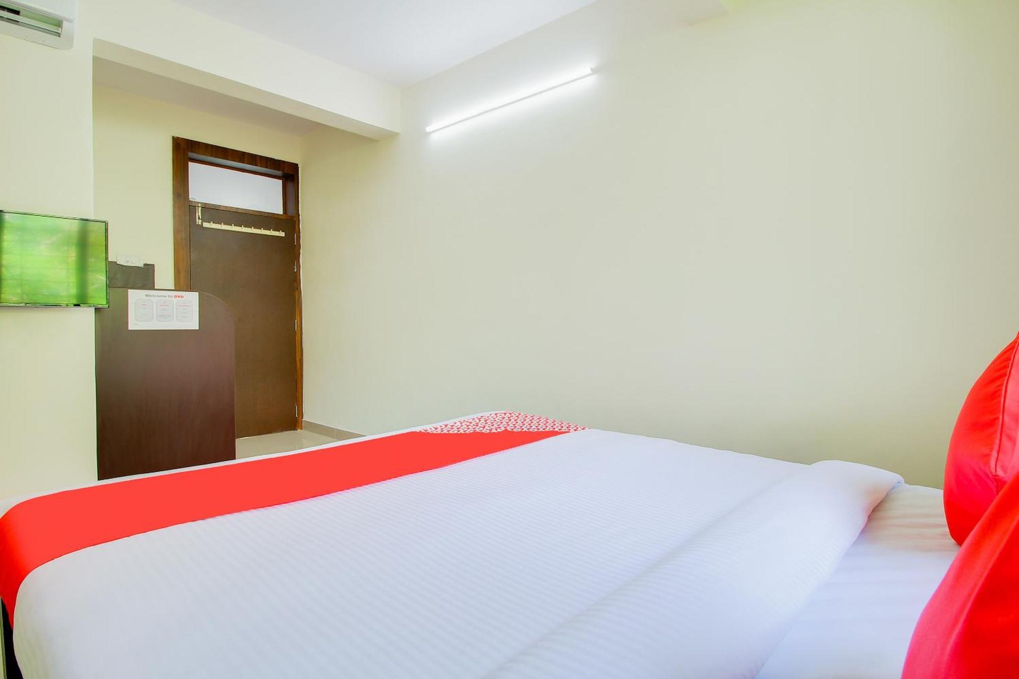 Hotel O Galaxy Near Inox Pune Exterior photo
