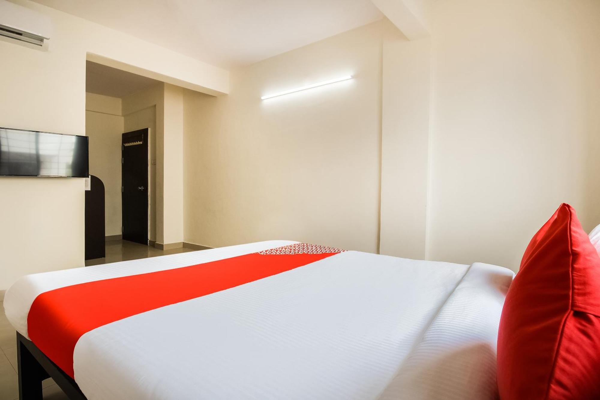 Hotel O Galaxy Near Inox Pune Exterior photo
